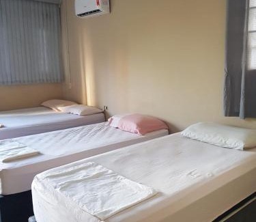 Aeroclube House | Casa Amarela