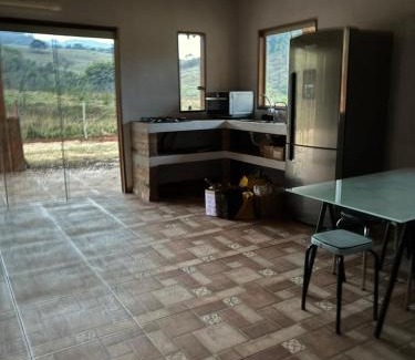 Lagoinha House | Casa Amarela