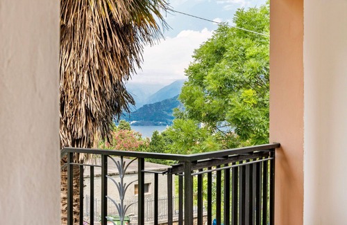 Vignola House | Casa Ambrogio, Family Holiday Home, 3Br And Parking By Halldis