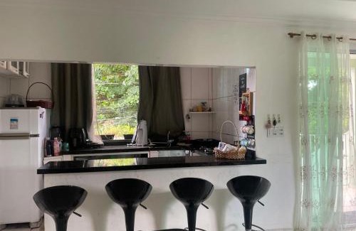 Souza House | Casa Arejada e Tranquila