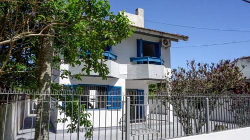 Ingleses Sul House | Casa AZUL - A 70 Metros da Areia da Praia dos Ingleses - 6 Pessoas