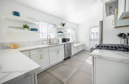 Moreno Valley House | Casa Azul - close to CBU/DTWNn