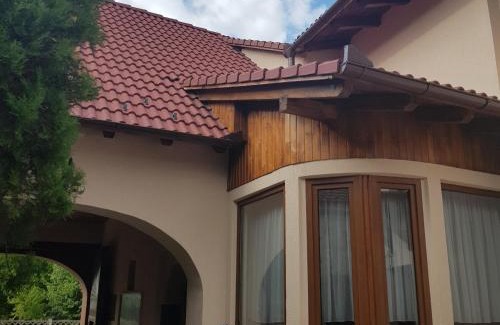 Girbova House | Casa Bunicilor