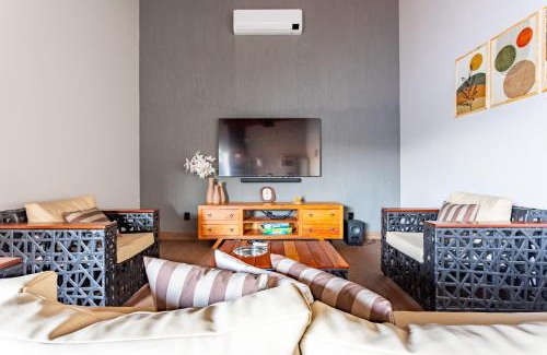 Pirenopolis House | Casa c/Piscina e 04 Suítes – 5 Min. do Centro