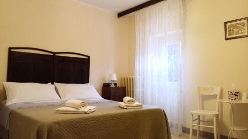 Mombaroccio House | Casa Cairo Rooms&Services