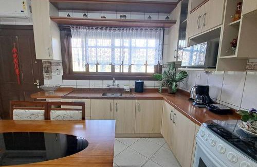 Bento Goncalves House | Casa Caminhos de Pedra ao lado da casa da ovelha