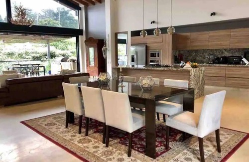 La Aguacatala House | Casa Campestre de Lujo