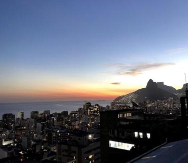 Zona Sul Apartment | Casa carioca à Cantagalo