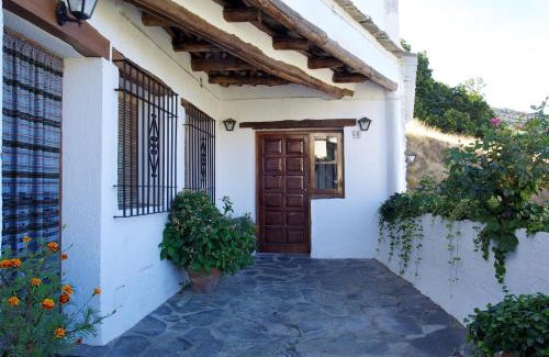 Bubion Apartment | Casa Carole - 3 Bedroom Luxury Apartment