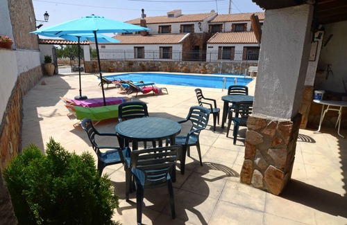 Campocamara Cottage | Casa Castillo Para Disfrutar de un Autentico Espacio Rural