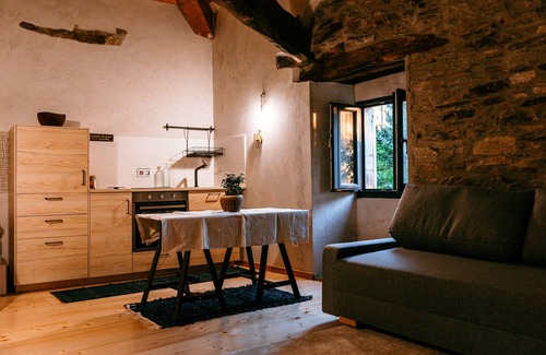 Lugo Apartment | Casa Chaín, Appartement Moderne en Plein Nature. Maison Renouvelé en Pierre