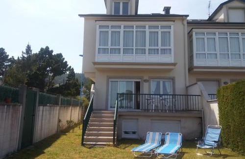 Laxe House | CASA CHALET ATALAYA a pie de playa en Laxe