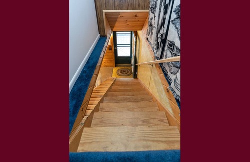 Hammondsport Cottage | Casa Ciarla: "Stunning Lake Views - Right Off Keuka Lake Wine Trail!"