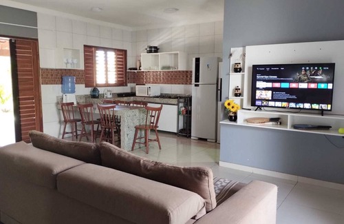 Sao Miguel de Touros House | Casa com Piscina, Quadra de Areia, Churrasqueira, Jardim. A 4 Minutos da Praia