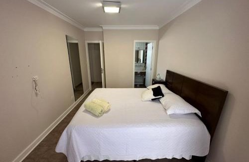 Regiao Urbana Homogenea X House | Casa com churrasqueira