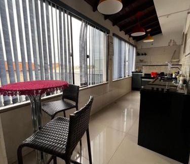 Londrina Villa | Casa com churrasqueira mr2