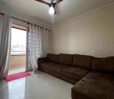 Londrina Villa | Casa com churrasqueira mr2