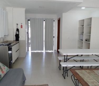 Mariscal House | Casa com dois pavimentos nova, em Mariscal