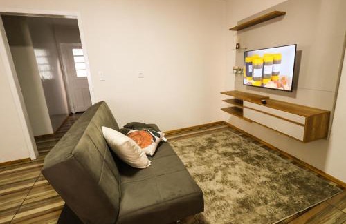 Concordia Villa | Casa com estacionamento no centro, pets são bem vindos