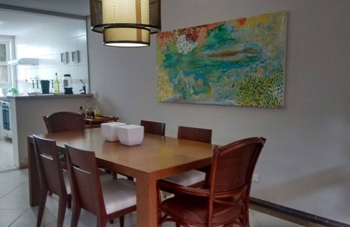 Camburi House | Casa com piscina e churrasq na Praia de Camburí