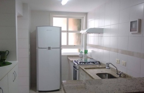 Camburi House | Casa com piscina e churrasq na Praia de Camburí