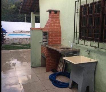 Caraguatatuba House | Casa com piscina day