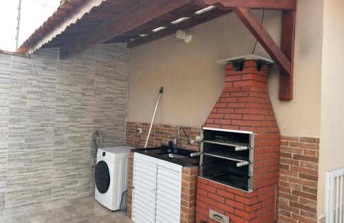 Mongagua House | Casa com piscina garagem para 4 carros