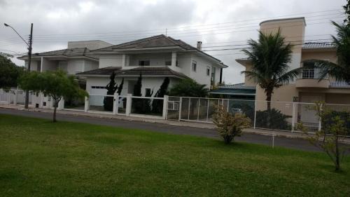 Ingleses Centro House | Casa com piscina na Praia dos Ingleses em Florianopolis - 5 dormitórios