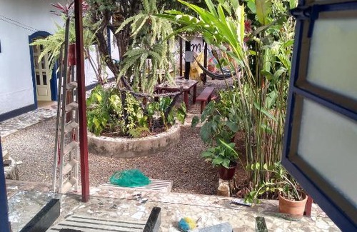 Paracatu House | Casa com suíte, coz., varanda e Quintal.CENTRO HISTÓRICO.