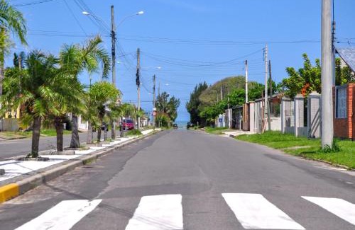 Capao da Canoa House | Casa Com Três Dormitórios Pertinho Do Mar Em Capão Da Canoa