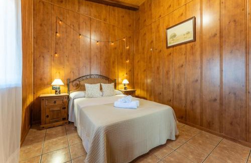 Valverde de Merida Ski Chalet | Casa con piscina Jailás