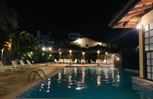 Praia da Enseada House | Casa Cond. 80 mts da praia