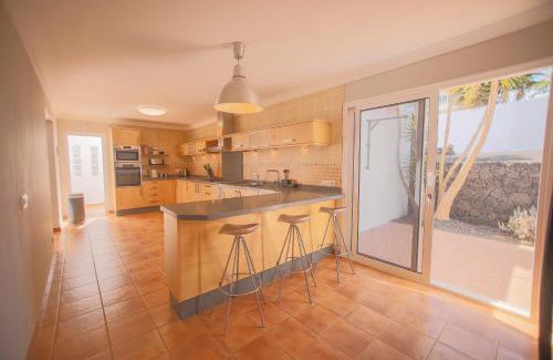 Conil House | Casa Conil with a private 25 meter heated pool