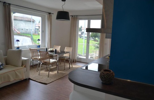 Colico Piano Apartment | Casa CONTE air conditioning, near Station, Center and Ferry to Bellaggio