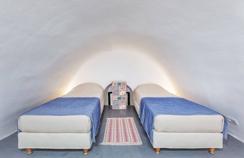 Episkopi Gonias Villa | CASA D'ARGENTO PRIVATE AND PEACEFUL OLD MANSION FULLY RESTORED