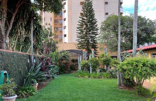 Araraquara House | Casa da Vó Loy e seu espaço verde