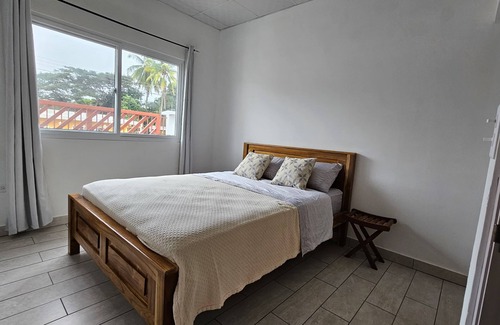 San Juan Bautista House | Casa Dalia, Charming 2-bedroom house in lovely Chitre with AC, WiFi
