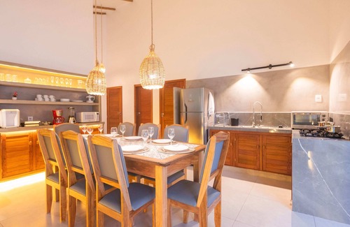 Pipa House | Casa das Oliveiras Pipa com Piscina e Churrasqueira 3 Quartos, Sendo 2 Suítes