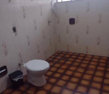 Jardim Primavera House | Casa de 10 pessoas próx aos parques Hop Hari e Wet