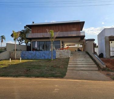Paranapanema House | Casa de Alto Padrão na Represa de Avaré