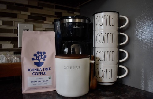 Twentynine Palms House | Casa De Amigos | 2 Acres, Spa, Game Room & Joshua Tree National Park!