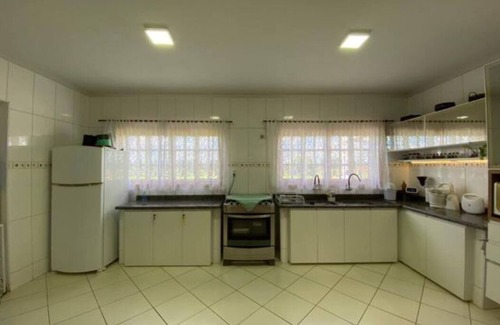 Aguas de Santa Barbara Cottage | Casa de Campo em Condomínio -16 Pessoas com Piscina