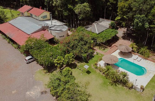 Vila da Trinta House | Casa de Campo com Piscina e lazer em Cascavel/PR