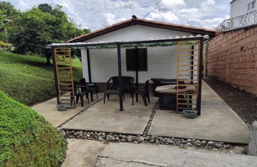 Pereira House | Casa de Campo Condina, hospedaje Familiar en la Naturaleza