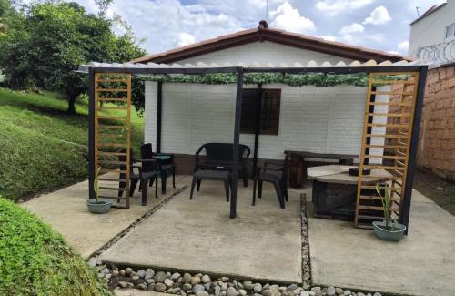 Pereira House | Casa de Campo Condina, hospedaje Familiar en la Naturaleza