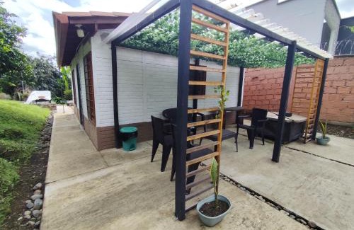 Pereira House | Casa de Campo Condina, hospedaje Familiar en la Naturaleza