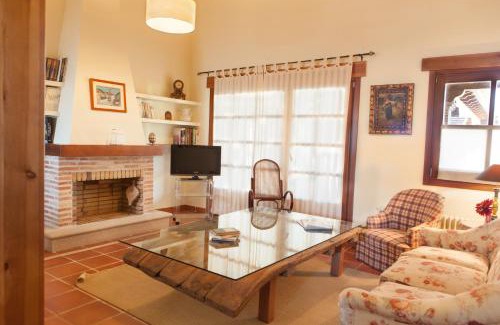 Almenara de Tormes House | Casa de campo Olmo, jardín y piscina a 20 minutos de Salamanca