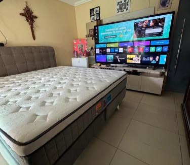 Souza House | CASA DE DOIS PAVIMENTOS COM SUITEs