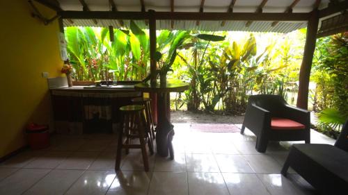 Cahuita House | casa de los amigos caribena