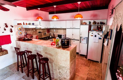 Loteamento Aguas Compridas House | CASA DE PEDRA VICENTE PINZÓN